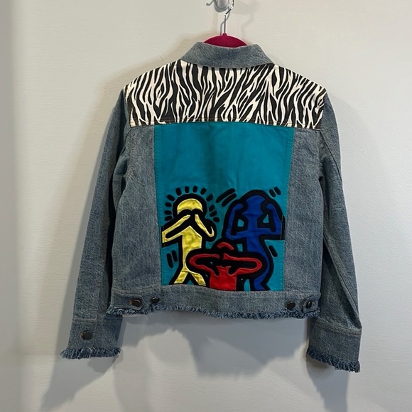 Alice + Olivia x Keith Haring “Rumor” dancing man denim jean jacket S NWT - Picture 6 of 6